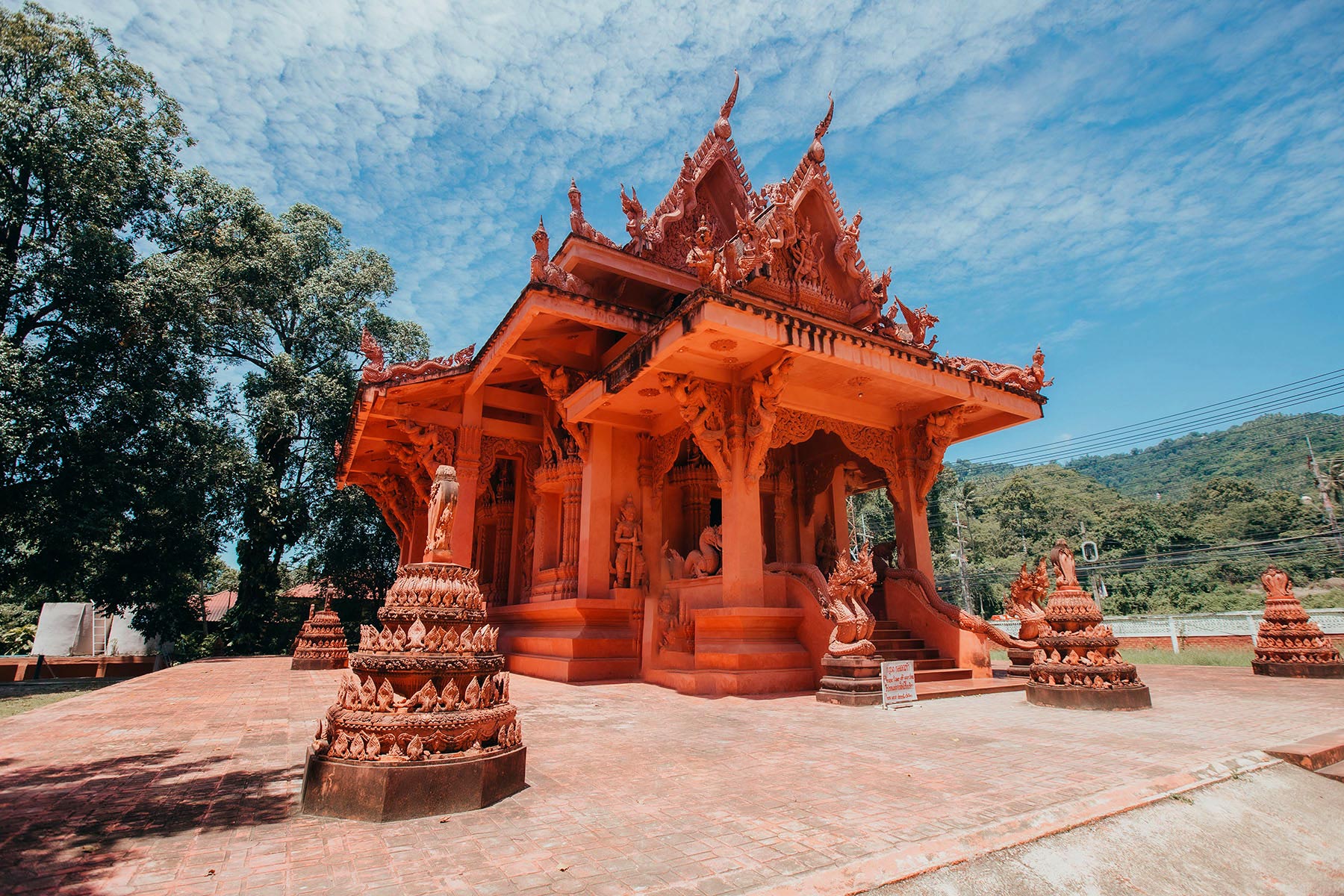 Wat Sila Ngu Samui Blue Coco Villa